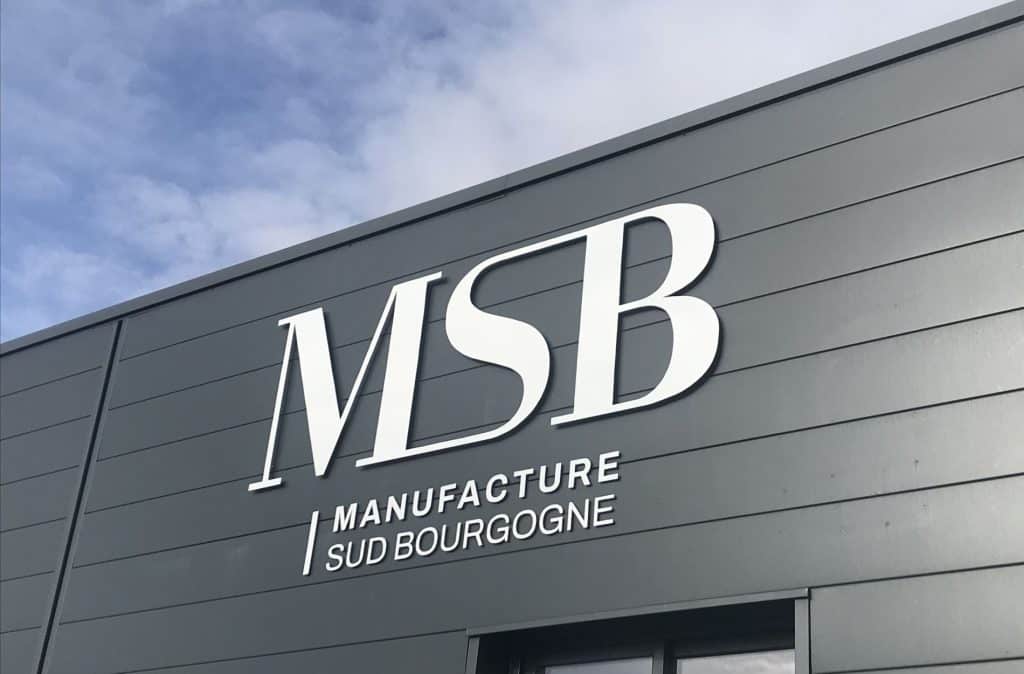 Façade de MSB - Manufacture Sud Bourgogne, fabricant de pergolas de jardin en aluminium.